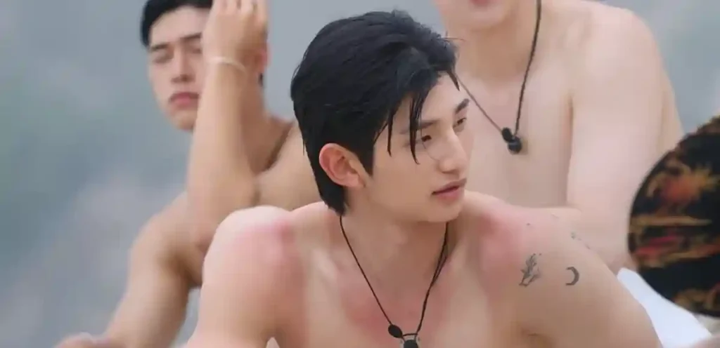 해변에 있는 솔로지옥 이성훈 정면